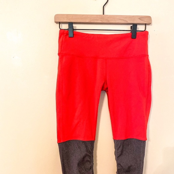 Alo Yoga Goddess Leggings - Picture 2 of 2